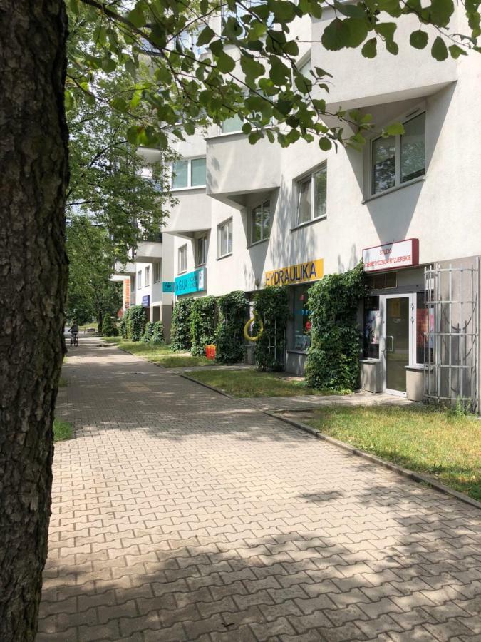 Apartament 69 Metro Apartment Varşovia Exterior foto